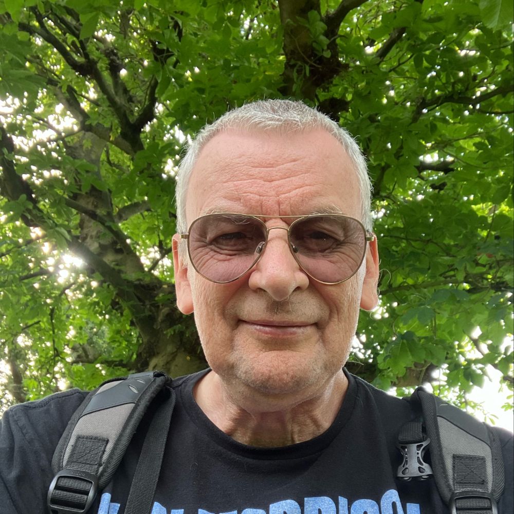 Simonlofc's  profile picture