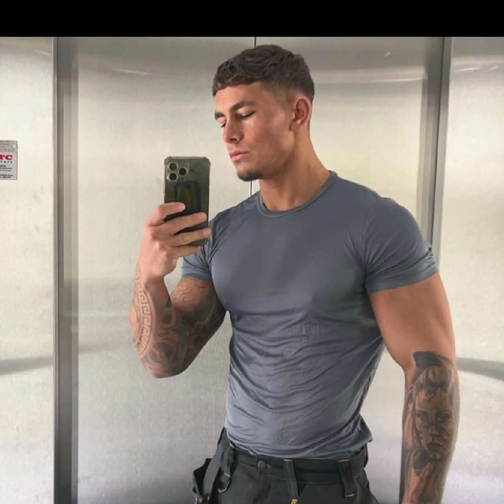 aaron_stepz's  profile picture