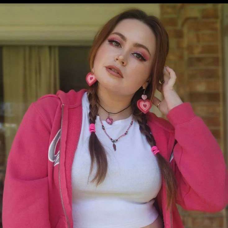 josiesplaypen's profile picture