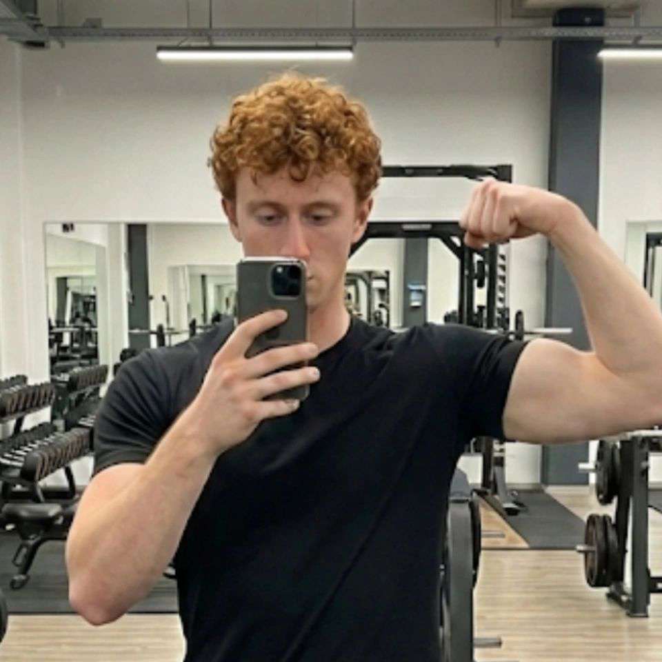 leo049553's  profile picture