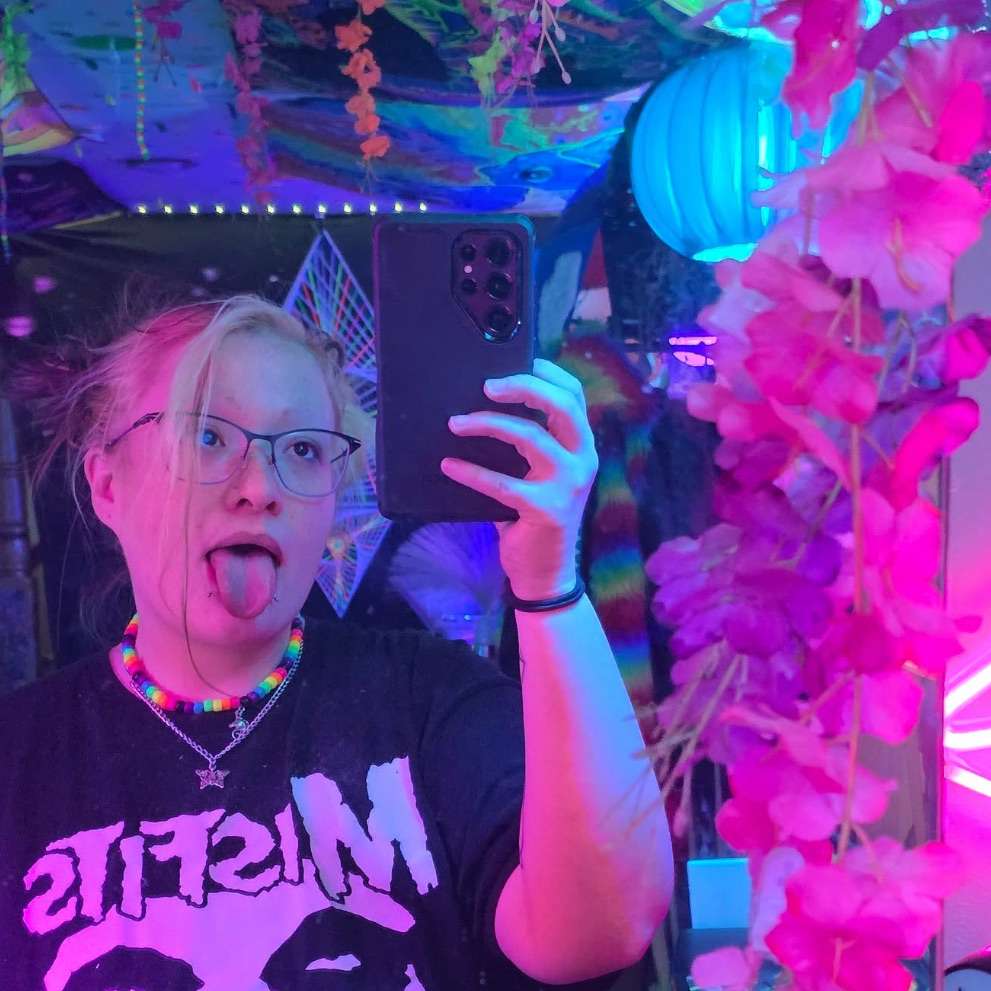 TrippyBlondie's profile picture