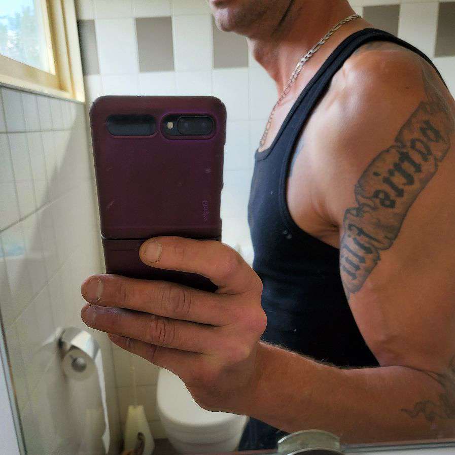 Playfully29's profile picture