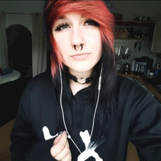 Lauwura's profile picture