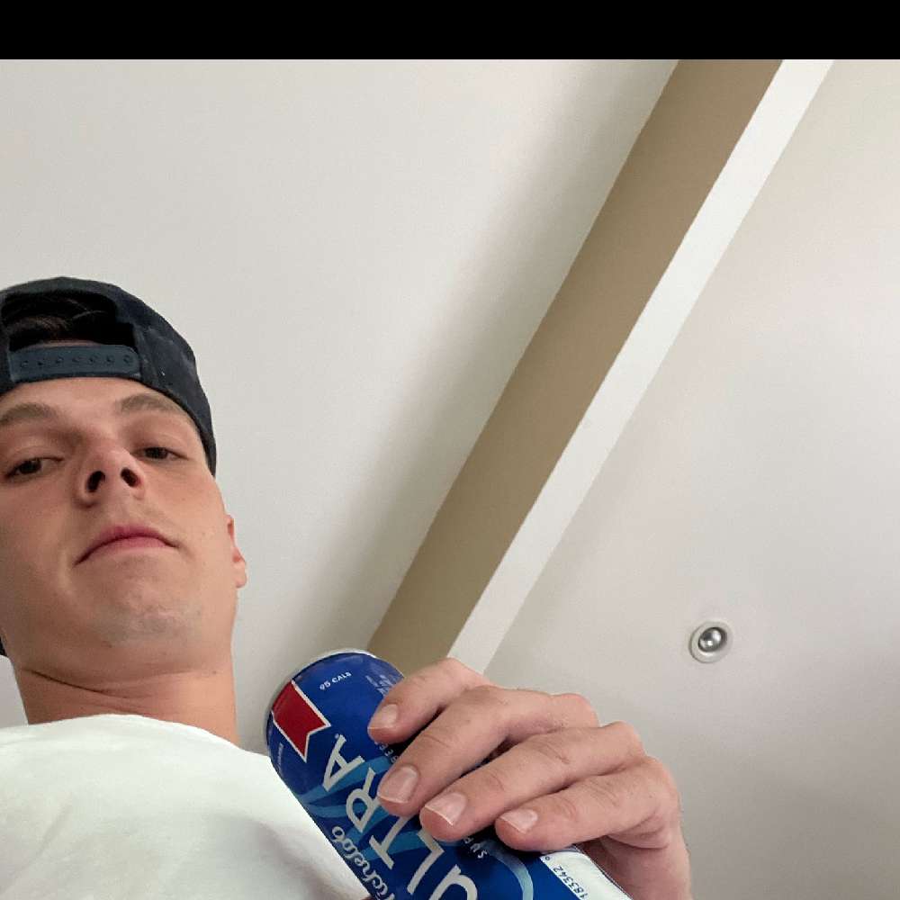 straightttoBizness's profile picture