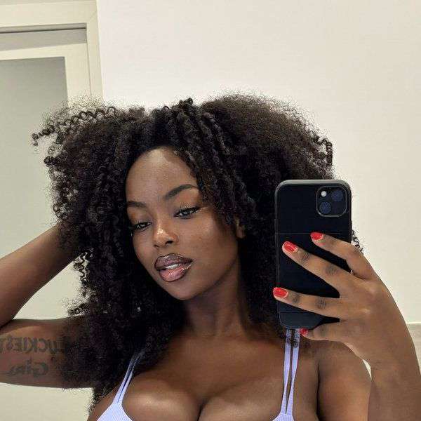Nikkebbgirl's  profile picture