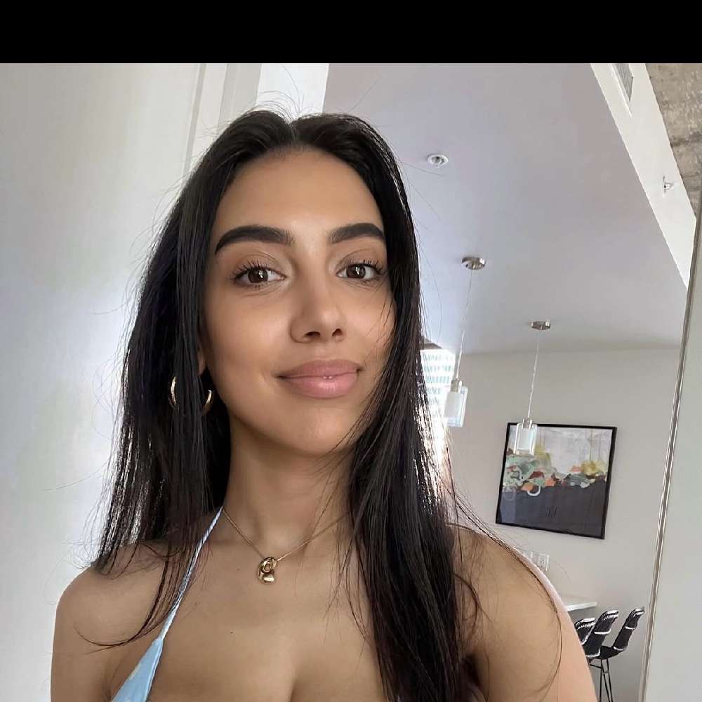 desy_14's  profile picture