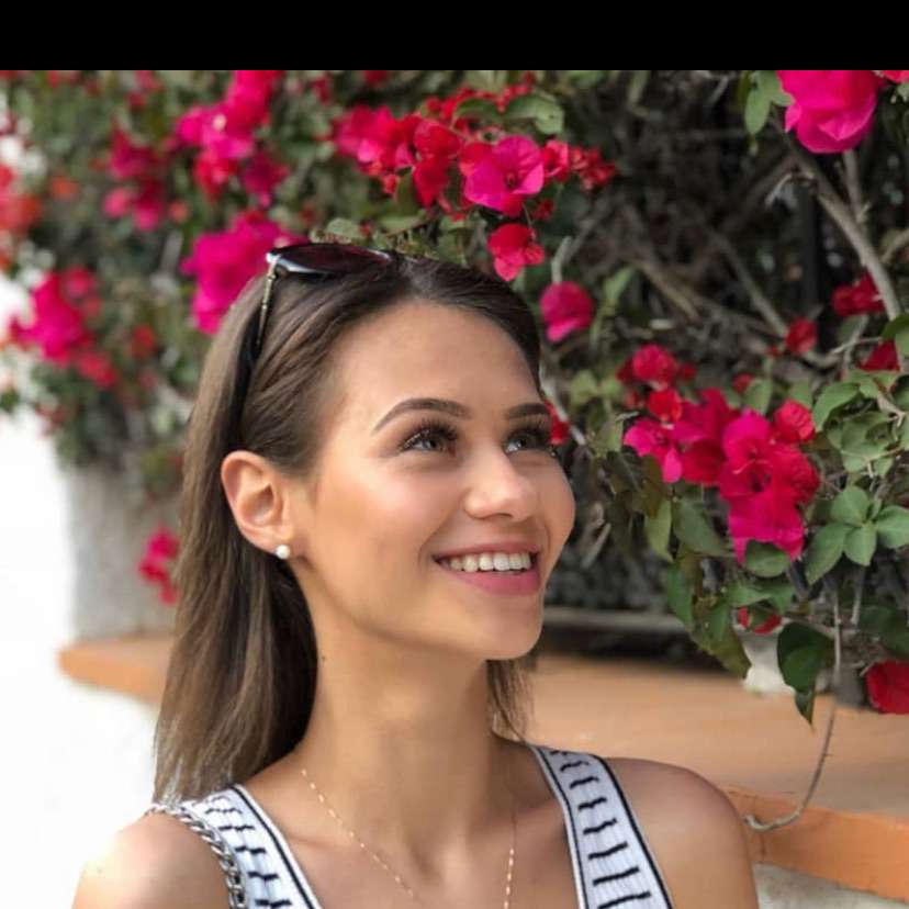 luciaCro2's  profile picture