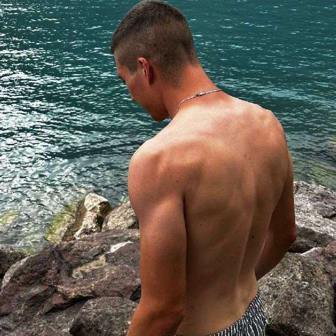 FaePlay710's profile picture