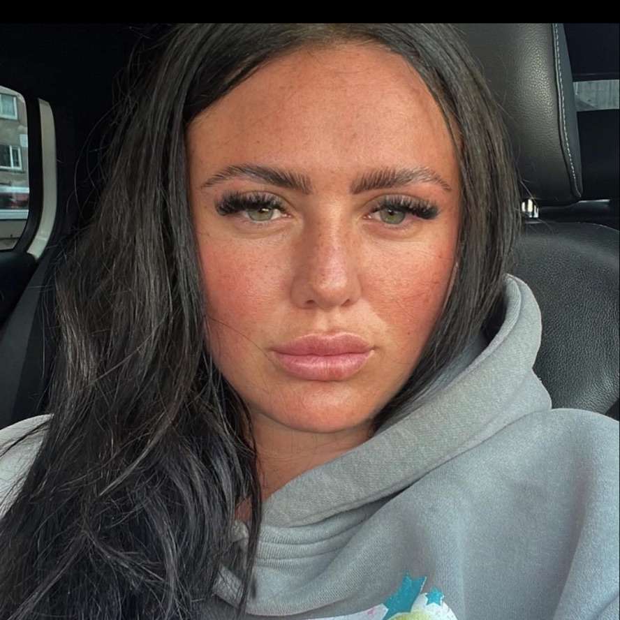 KirstyBrownlie2's  profile picture