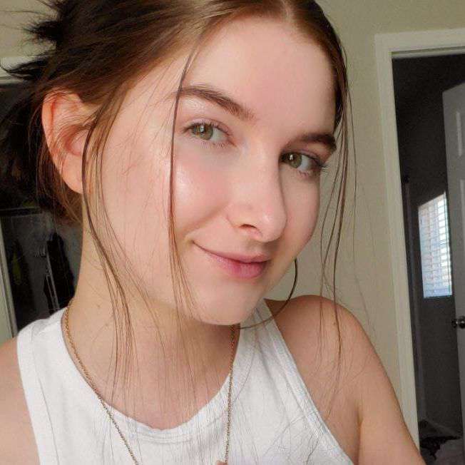 carolin18e's  profile picture