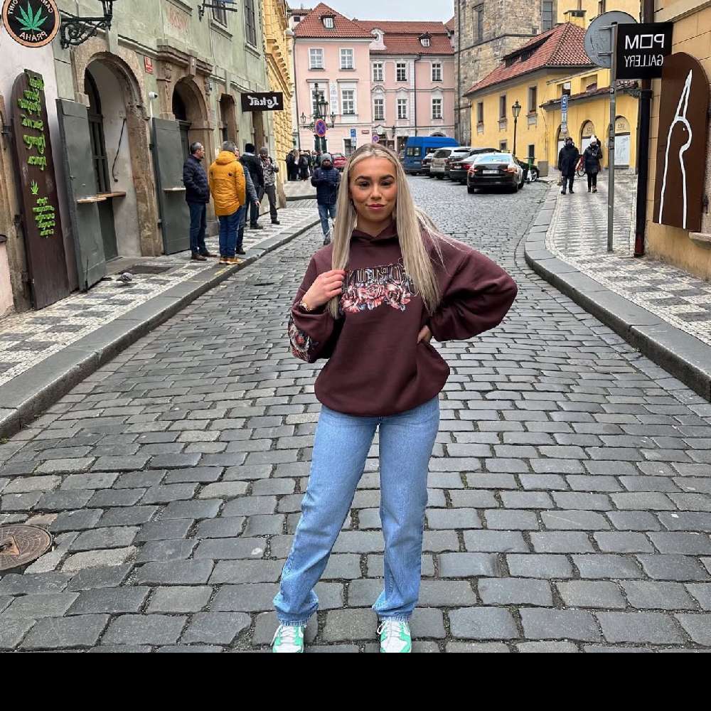 Laurenr7625's  profile picture