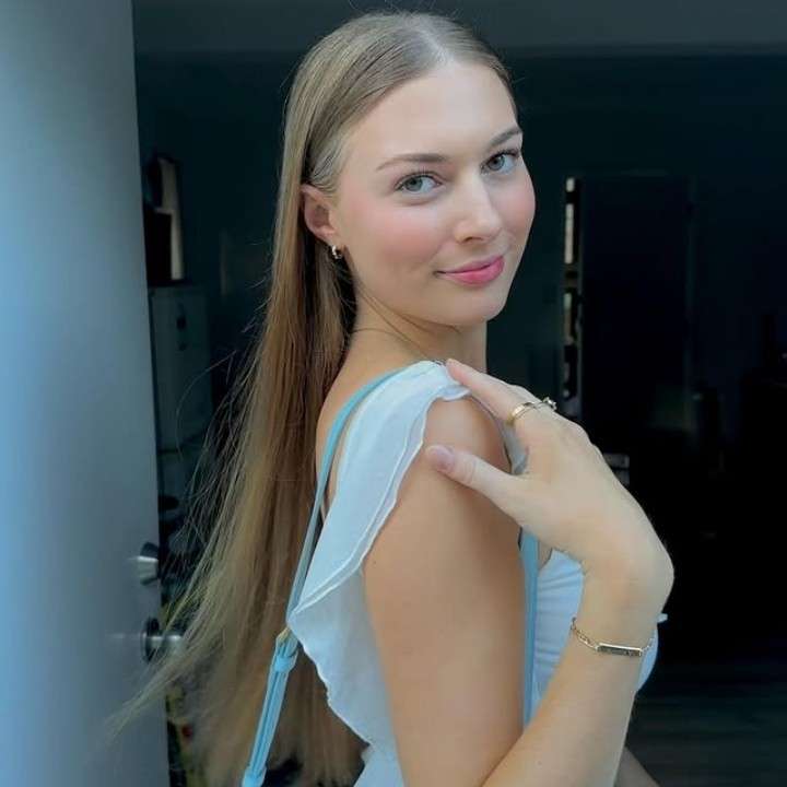 Jenbestof's  profile picture