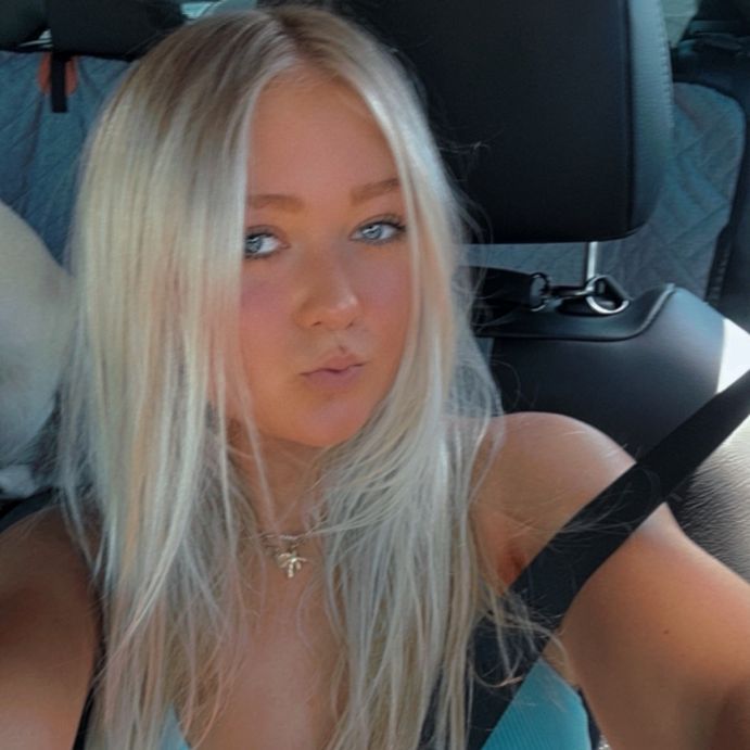 Blonde.Maddison's  profile picture