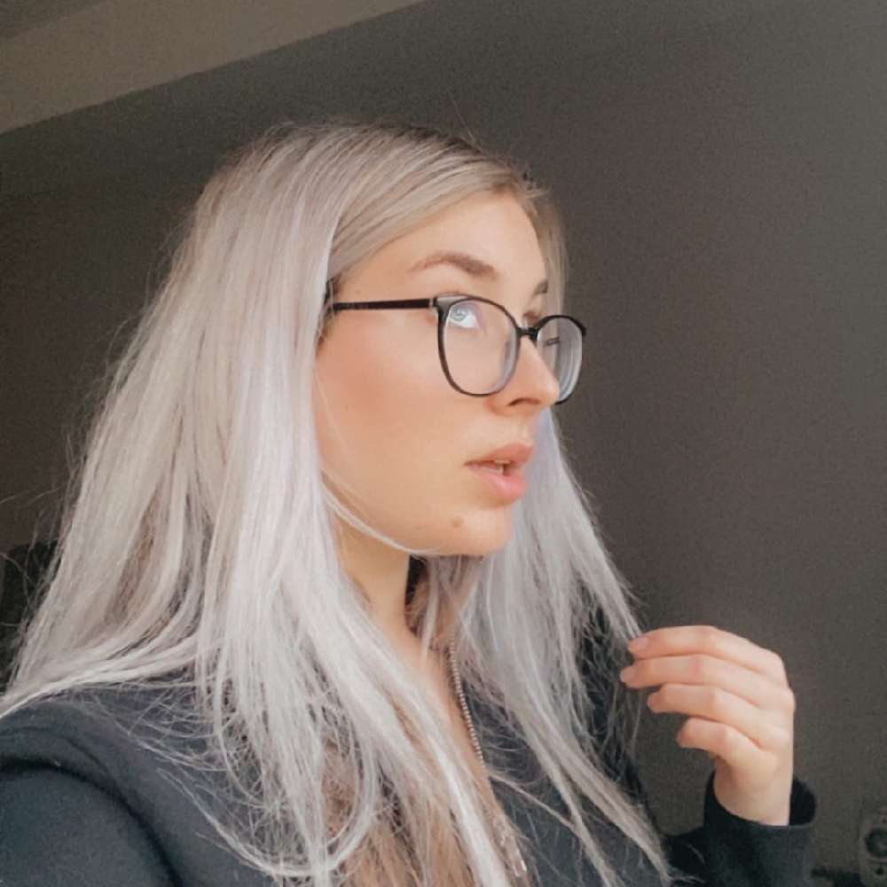 mariedom221's profile picture