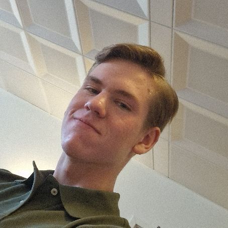 Erik124222's  profile picture