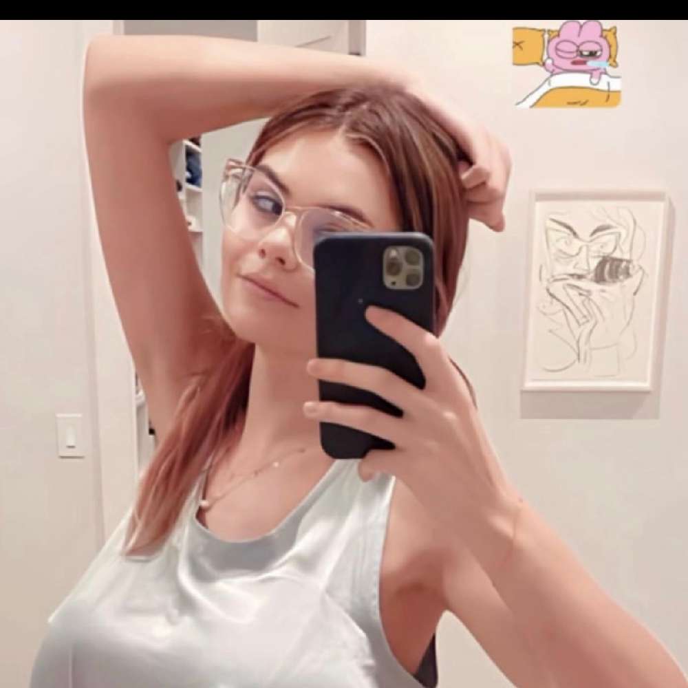 AshleyTvo's  profile picture