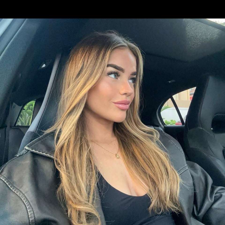 skyesuttonofficial's  profile picture