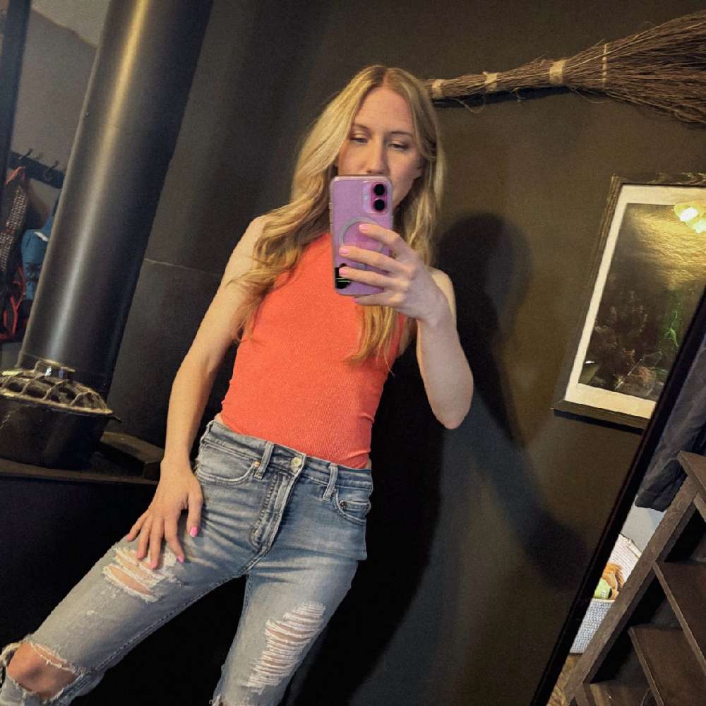 jane._.98's profile picture