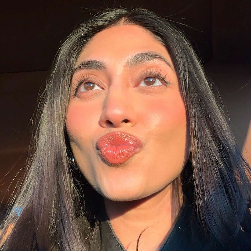 alyhjp's  profile picture