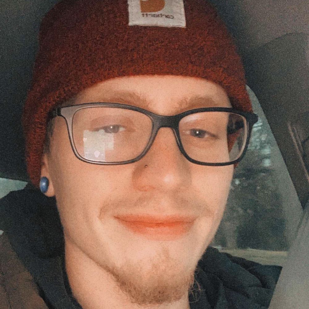 whiteguy9988's profile picture