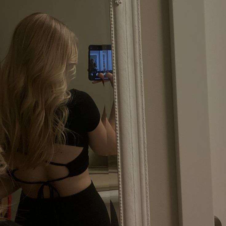Girlneedssomehelp's  profile picture
