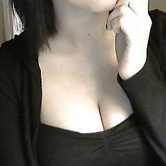 Loveleekay8's  profile picture