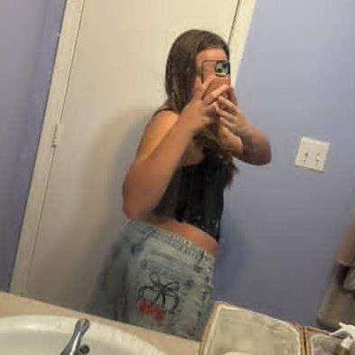 bellarhide67's  profile picture