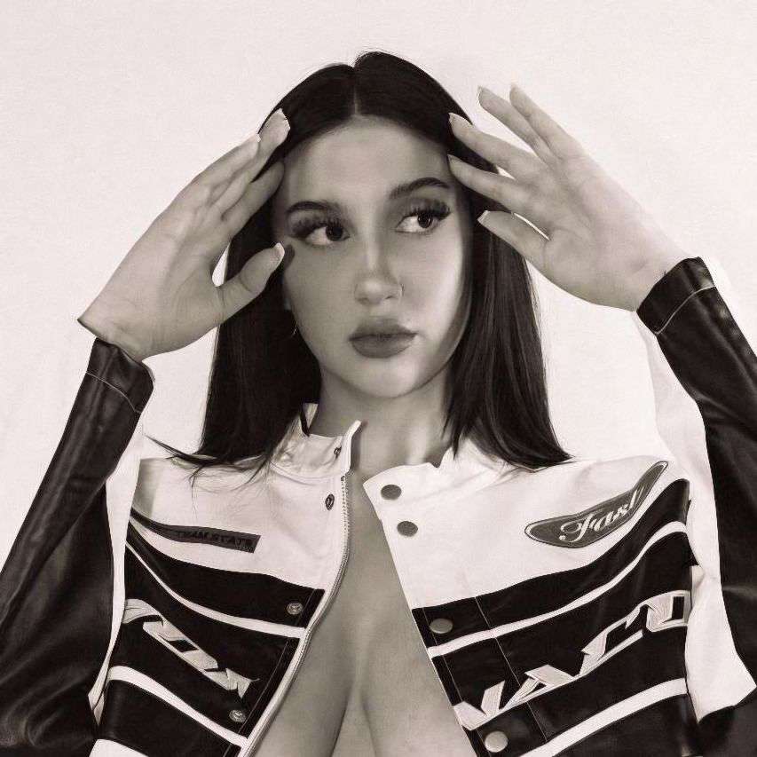 viktoriia93's  profile picture