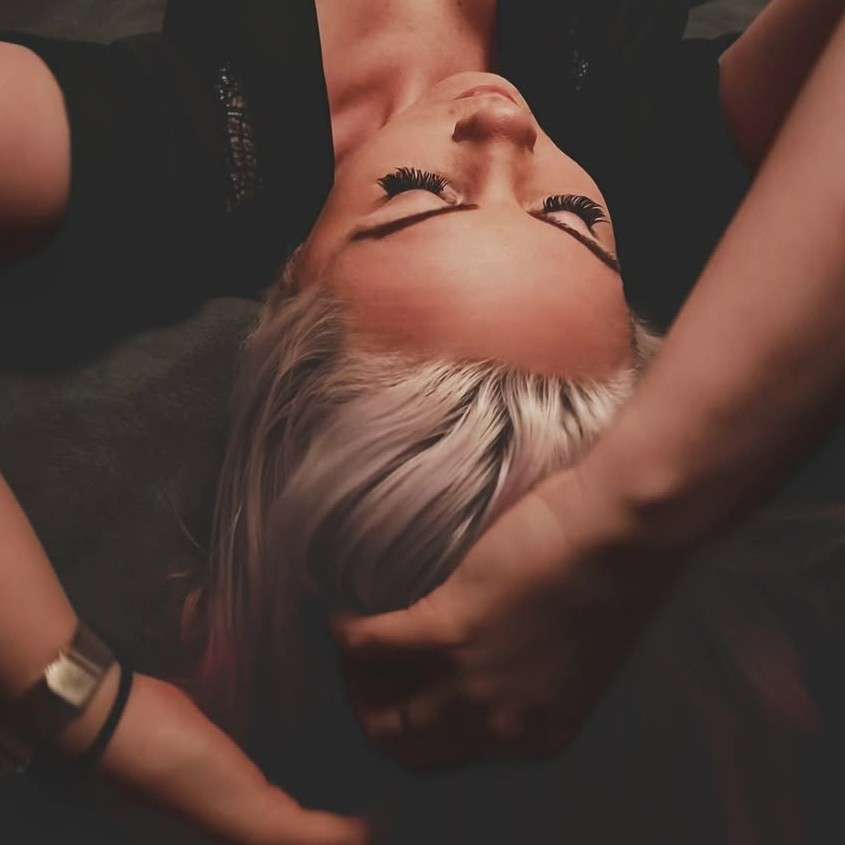 ellaazzv2's profile picture