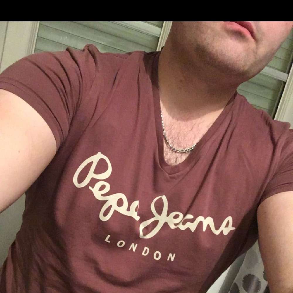 johnnnyyy232323's  profile picture
