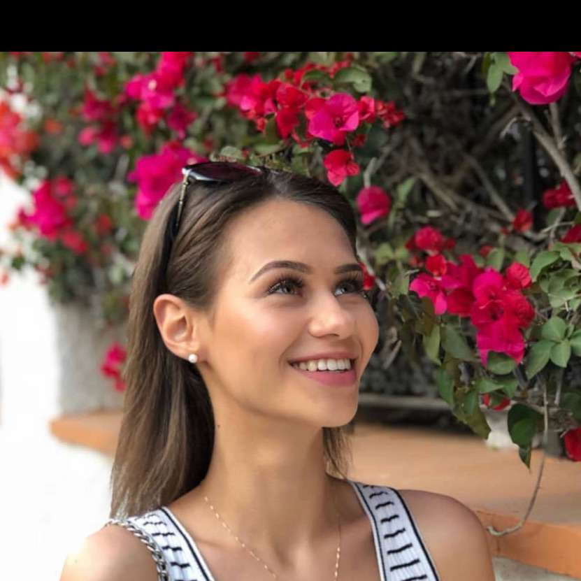 luciaCro1's  profile picture