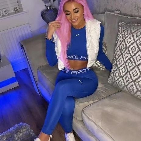 PinkandPopularx's  profile picture