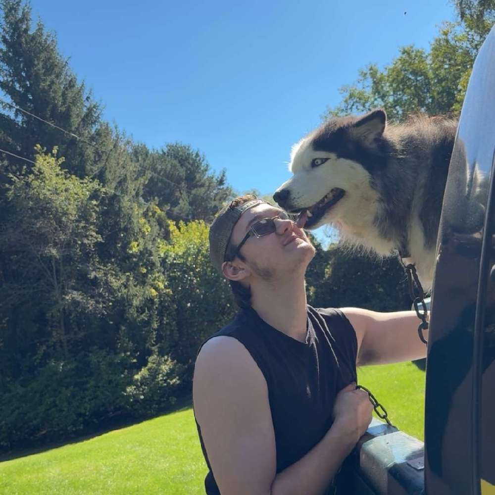 Whitef35015's profile picture