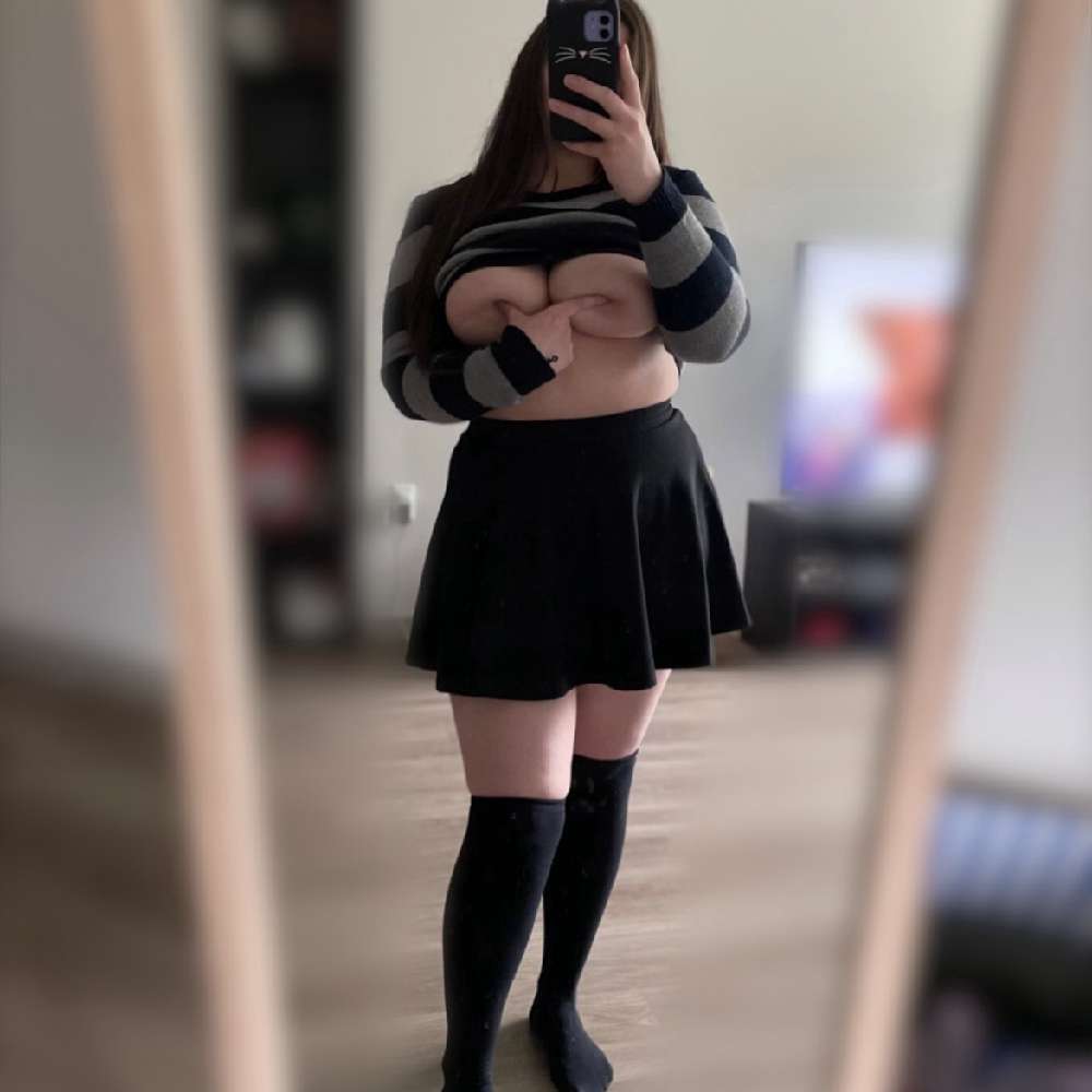 amytinybb's  profile picture