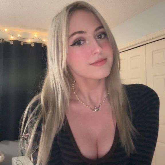 pleasesaythisisfree's  profile picture