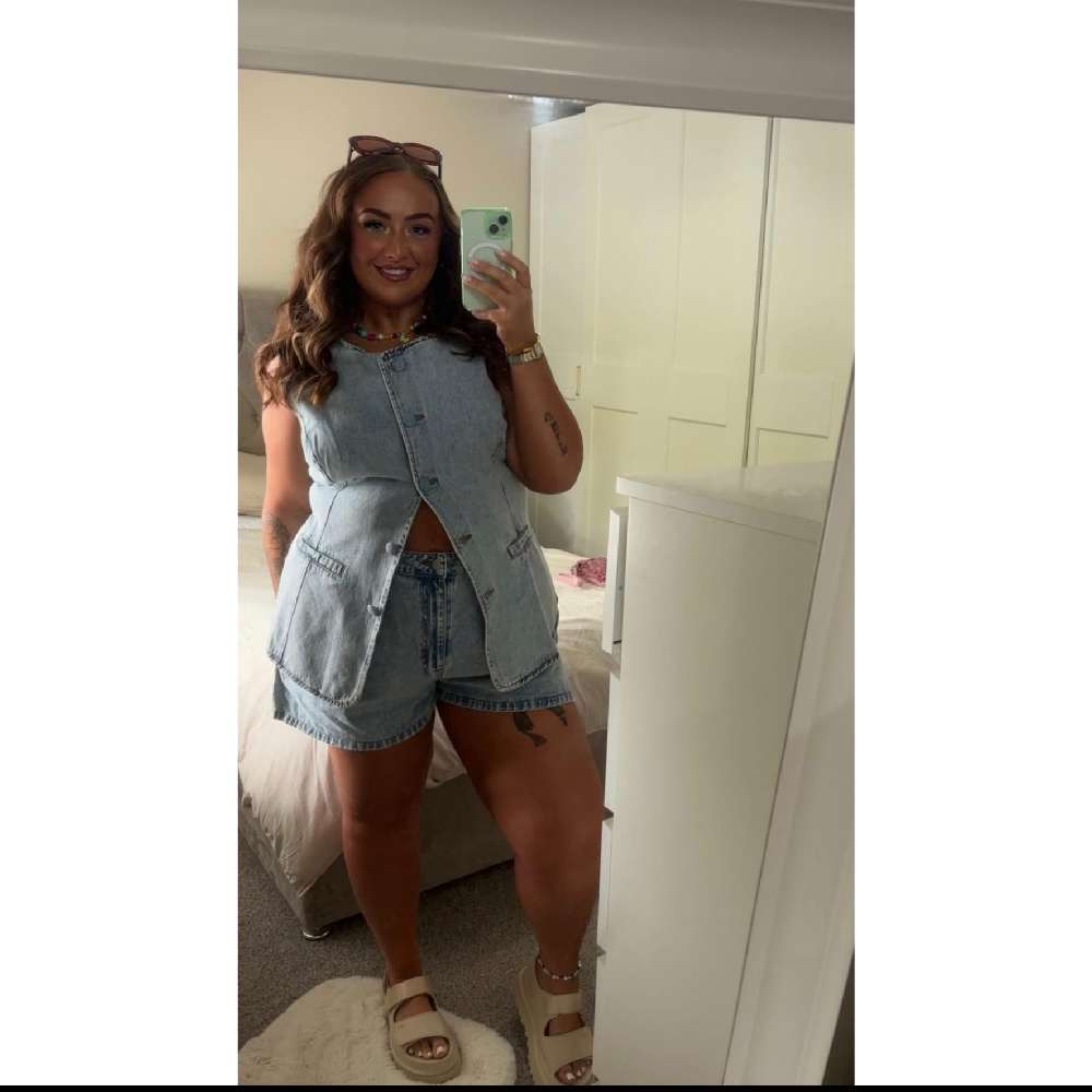 Amy_5897's profile picture