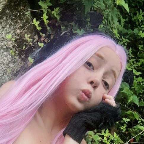 larascope10's profile photo