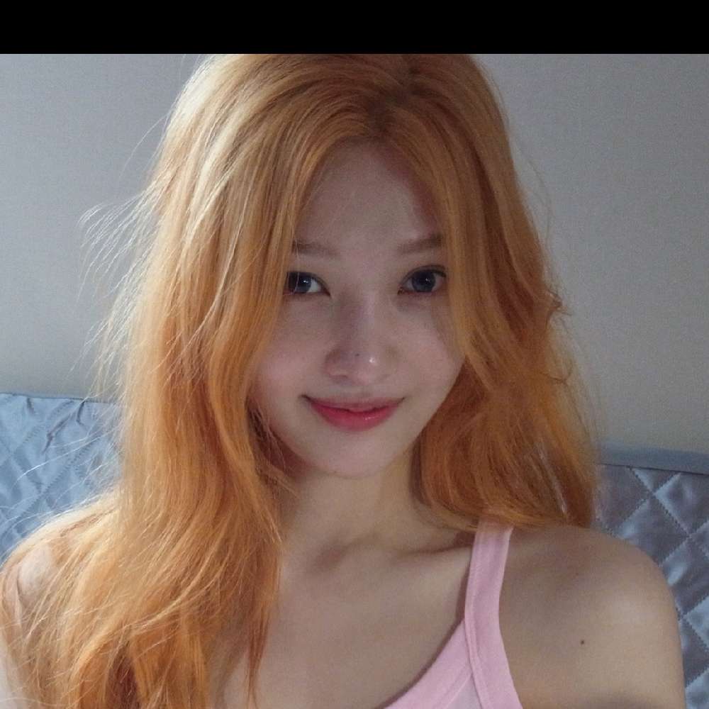hellojoyyy's  profile picture