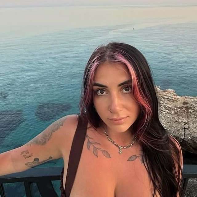 Vickluv97's  profile picture