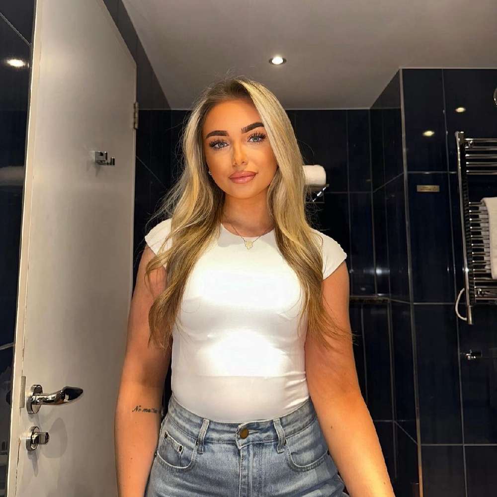 Mollyturnerx's  profile picture