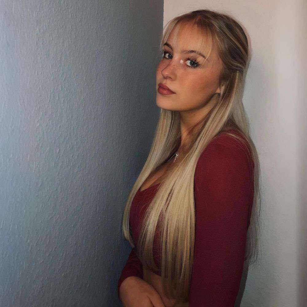 v44nn1's  profile picture
