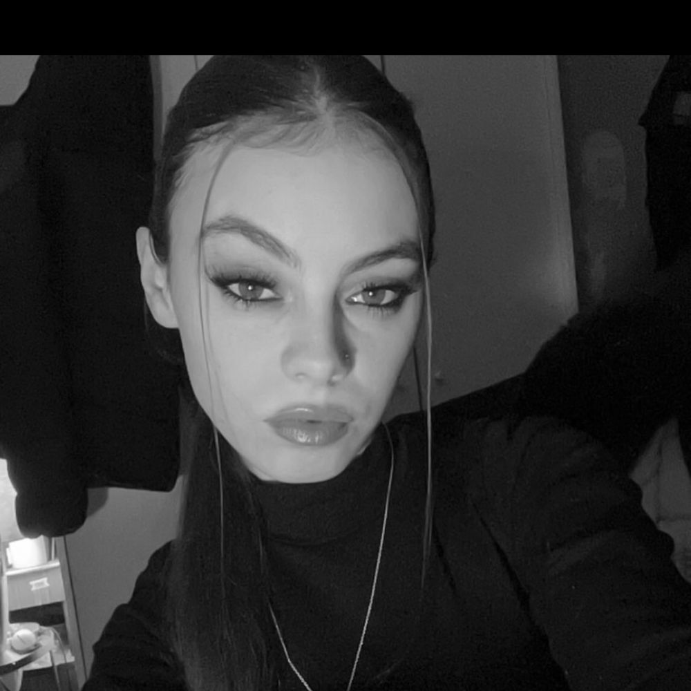 ivyrosegirl2003's  profile picture