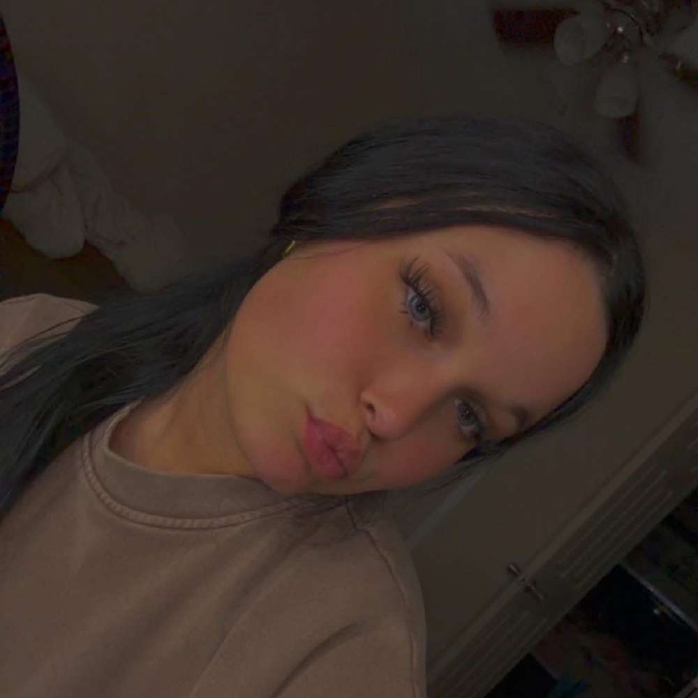 YouLoveMacie.'s profile photo