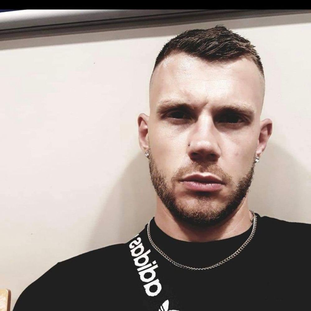 GymClassHero939's  profile picture