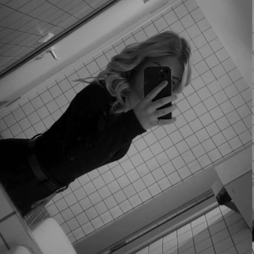 Smallgirllilly6's profile picture