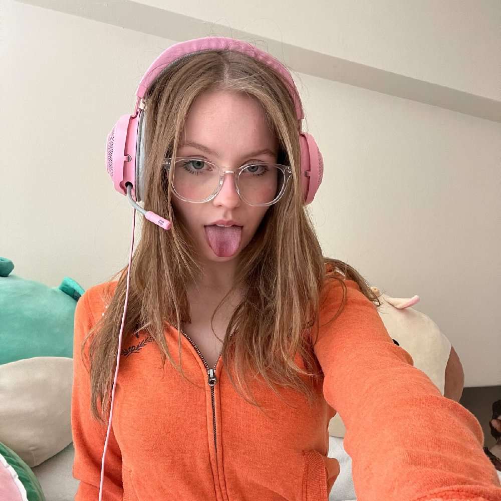 queen007g's profile picture