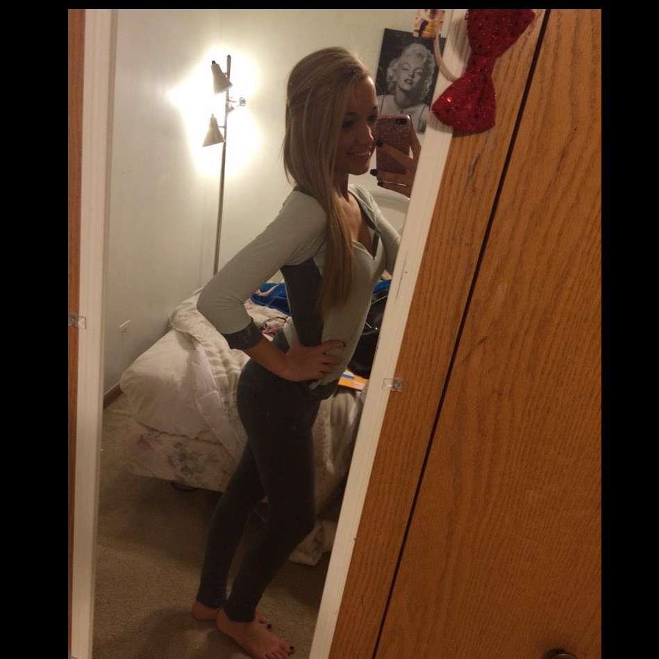 AMBERGHEENI's  profile picture