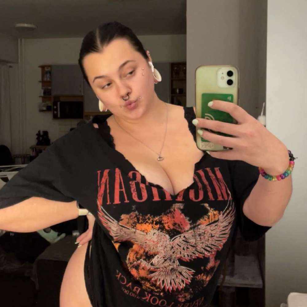Kristiiiinah's  profile picture
