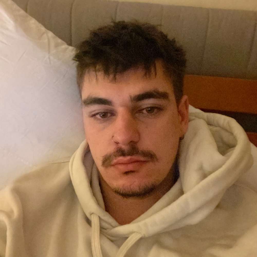 chrisom2001's profile picture
