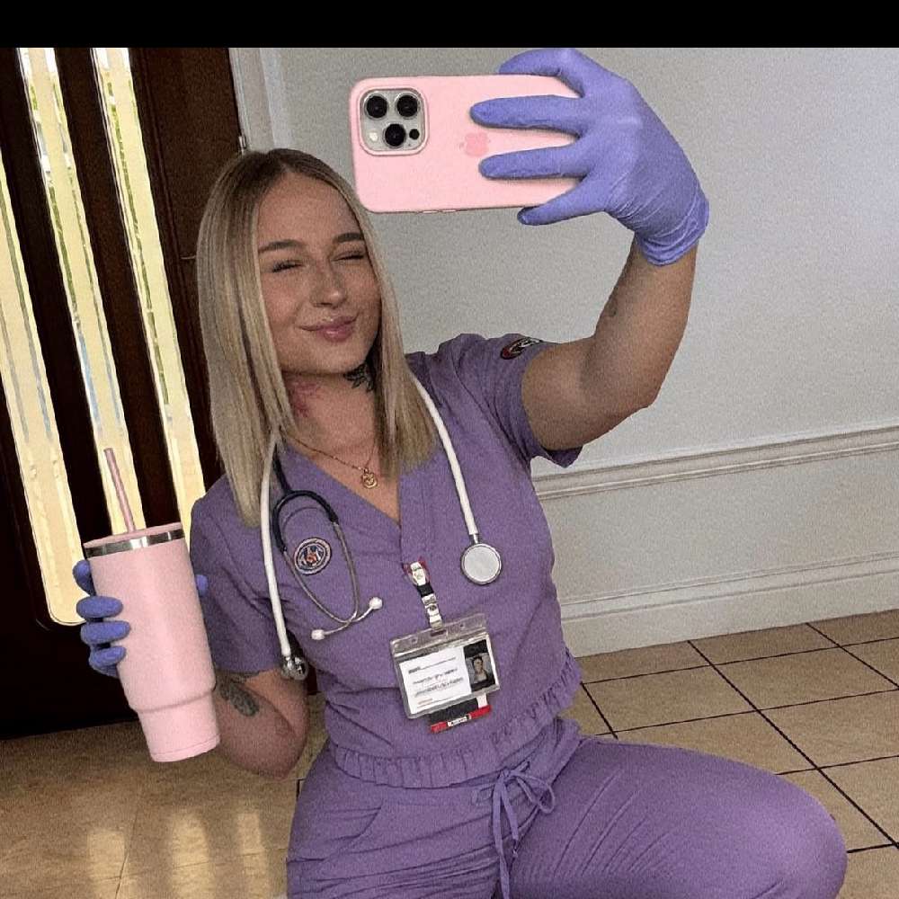 celinaxnurse's  profile picture